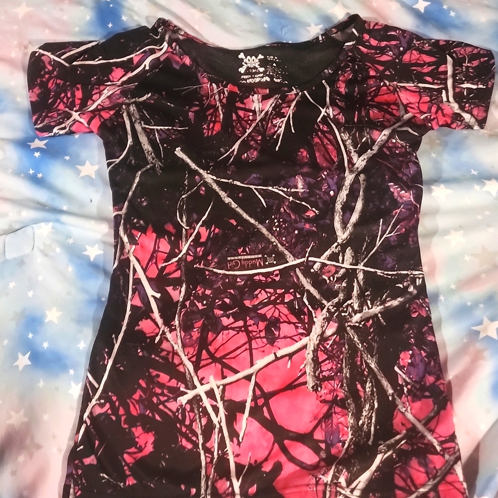 Muddy girl shirt